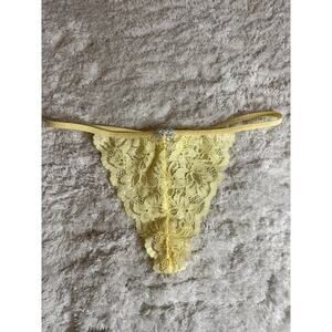 l.e.i. Yellow Sheer Lace Thong Panties Size L Vintage VTG NWOT